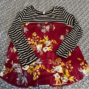 Long sleeve top with buttoned back